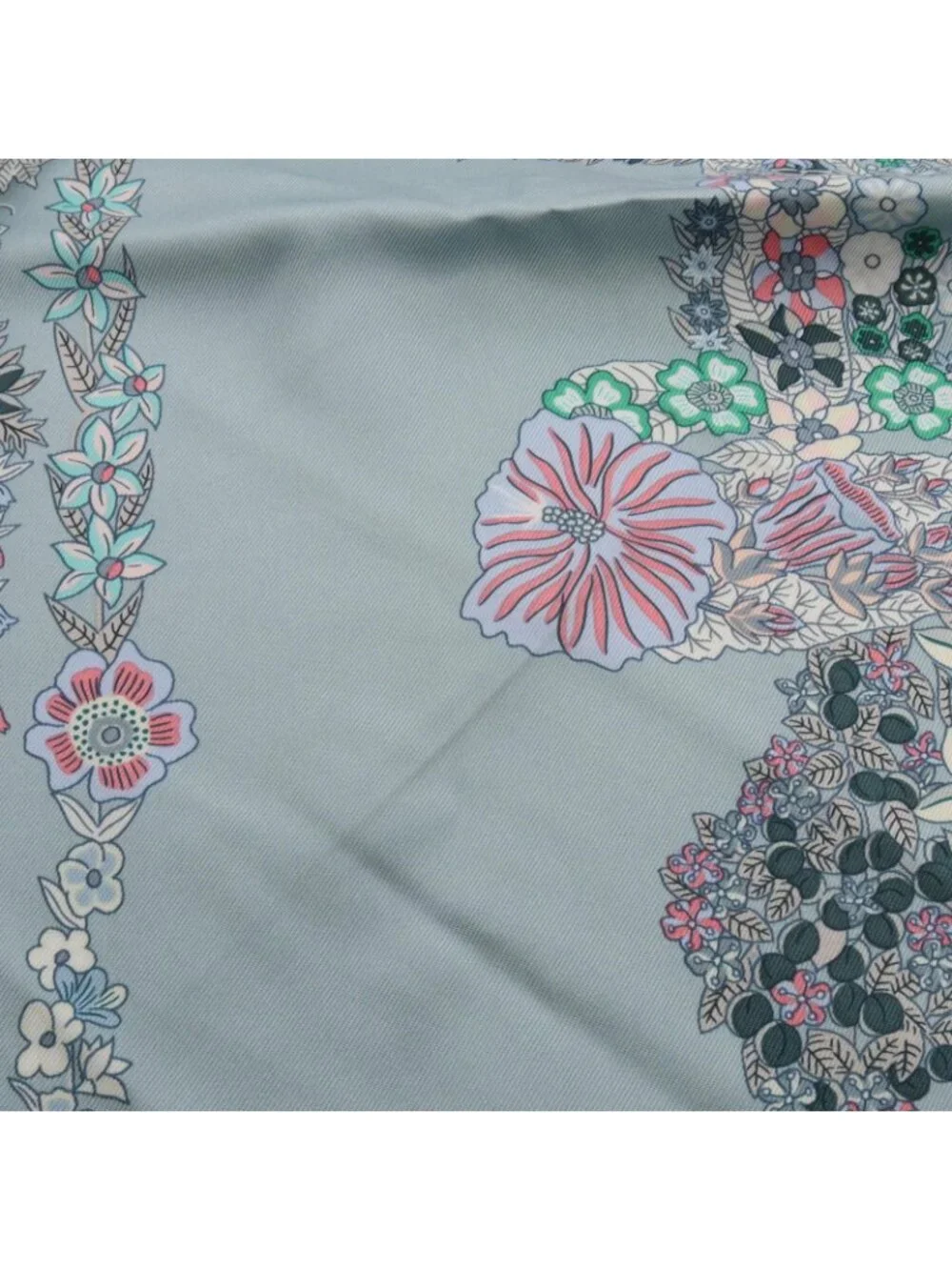 Hermes Scarf Carre 90 Brides de Gala en Fleurs Multicolor Silk